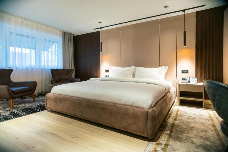 Hotel Emery Hotel Pristina, Kosovo, Pristina. Großes 2