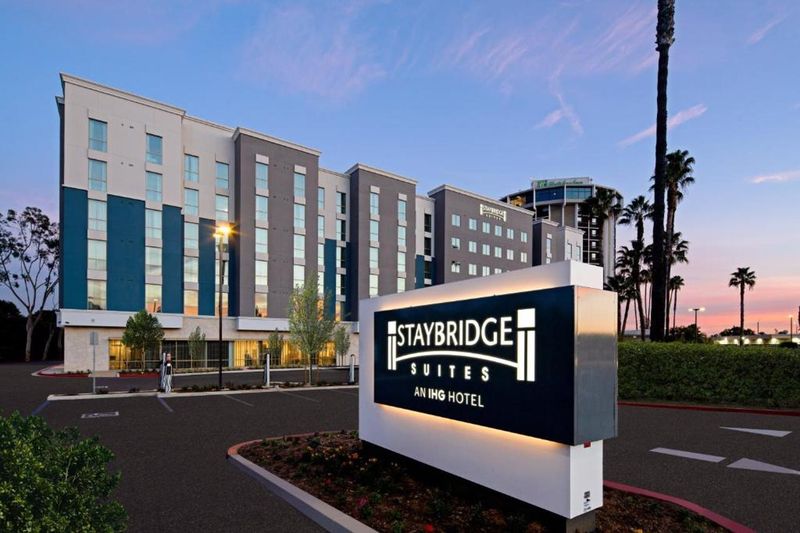 Hotel Staybridge Suites Long Beach Airport, USA, Long Beach. Großes 1