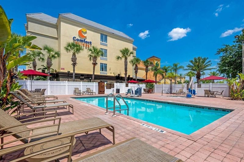 Hotel Comfort Suites Near Universal Orlando Resort, USA, Orlando. Großes 2