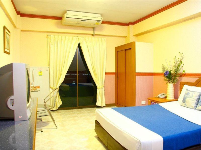 Hotel Tara Lake Hotel, Thailand, Bangkok. Großes 2