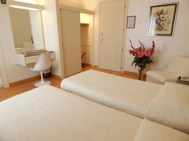 Hotel Rosabianca, Italien, Rimini. Großes 2