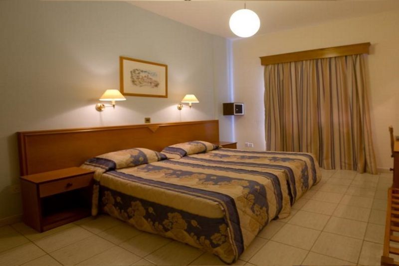 Hotel Kefalos Damon Hotel Apartments, Zypern, Paphos. Großes 2