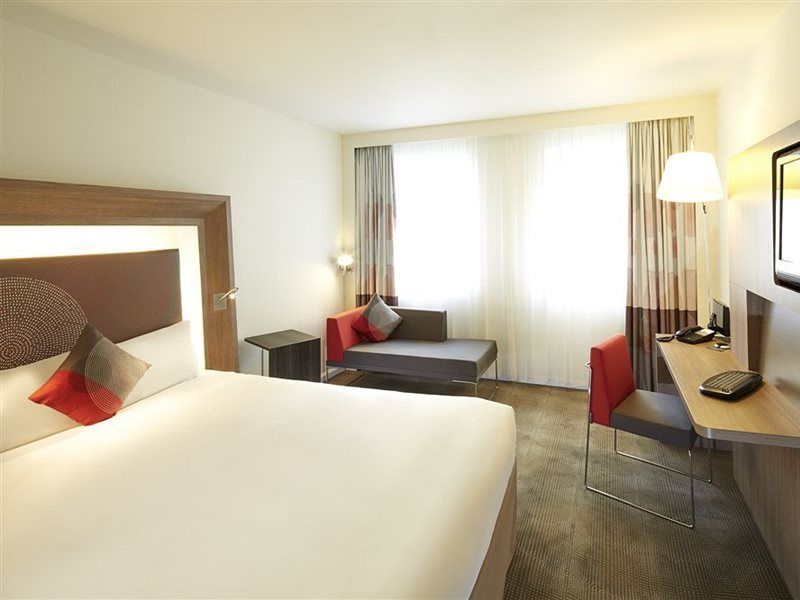 Hotel Novotel London Brentford, Großbritannien, London. Großes 2