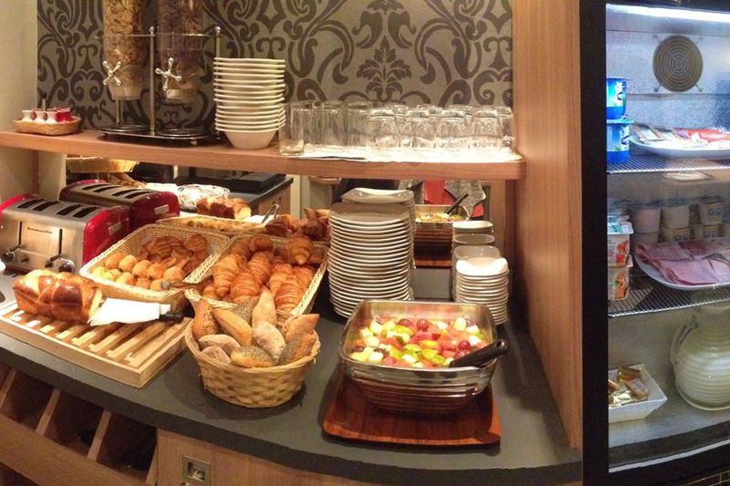 Hotel Tourisme Avenue, Frankreich, Paris. Großes 2