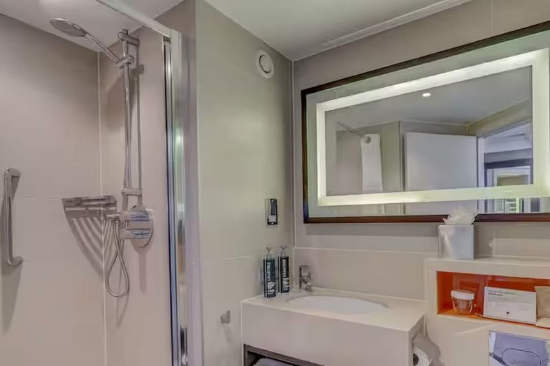 Hotel DoubleTree by Hilton London - Ealing, Großbritannien, London. Großes 34