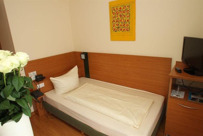 Hotel Memphis Hotel, Deutschland, Frankfurt am Main. Großes 8