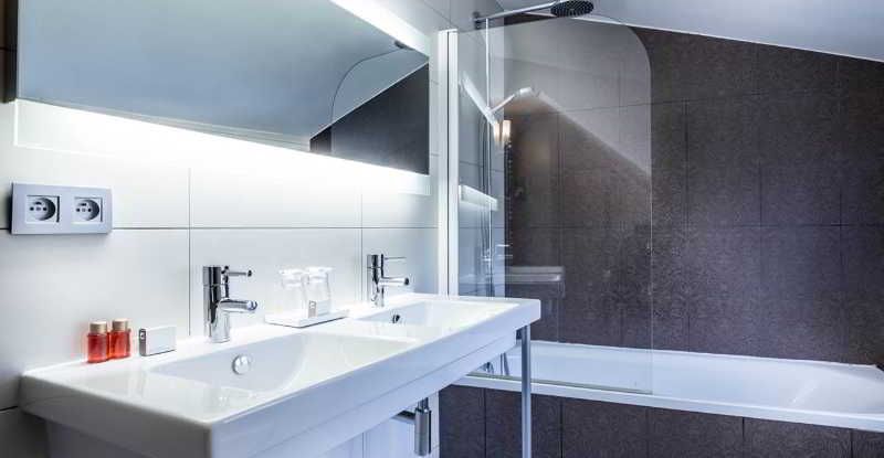 Hotel Massena, Frankreich, Paris. Großes 24