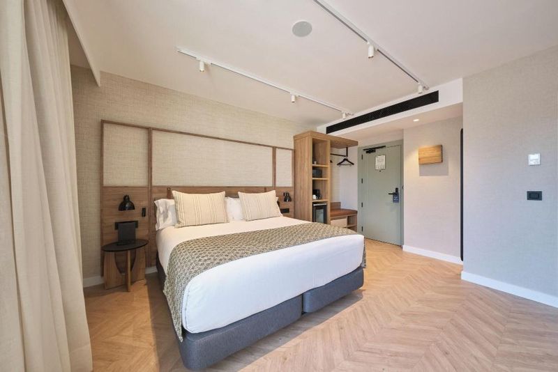 Hotel Catalonia Sagrada Familia, Spanien, Barcelona. Großes 1