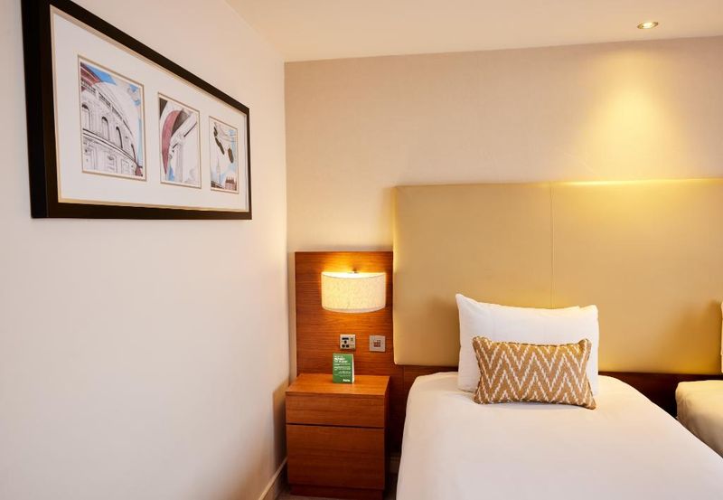 Hotel Thistle London Hyde Park Kensington Gardens, Großbritannien, London. Großes 1