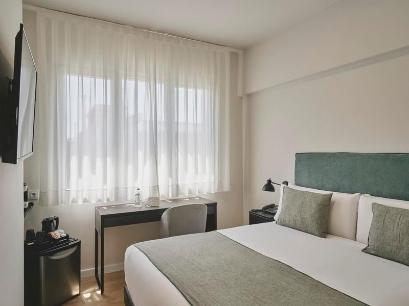 Hotel Tres Torres Atiram Hotel, Spanien, Barcelona. Großes 1