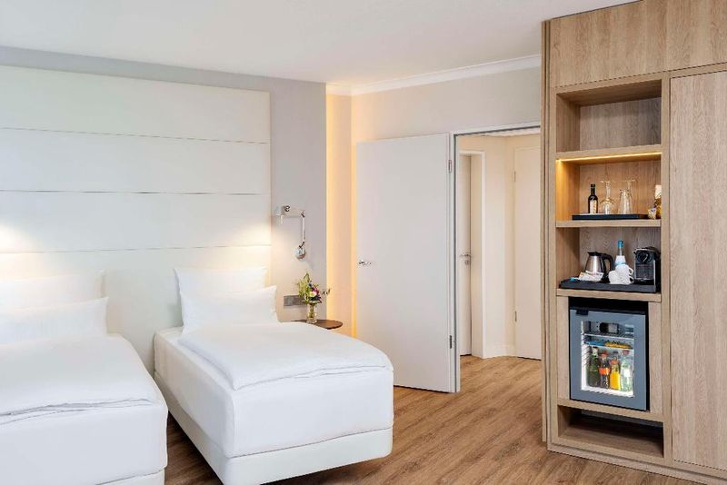 Hotel NH Berlin Alexanderplatz, Deutschland, Berlin. Großes 2