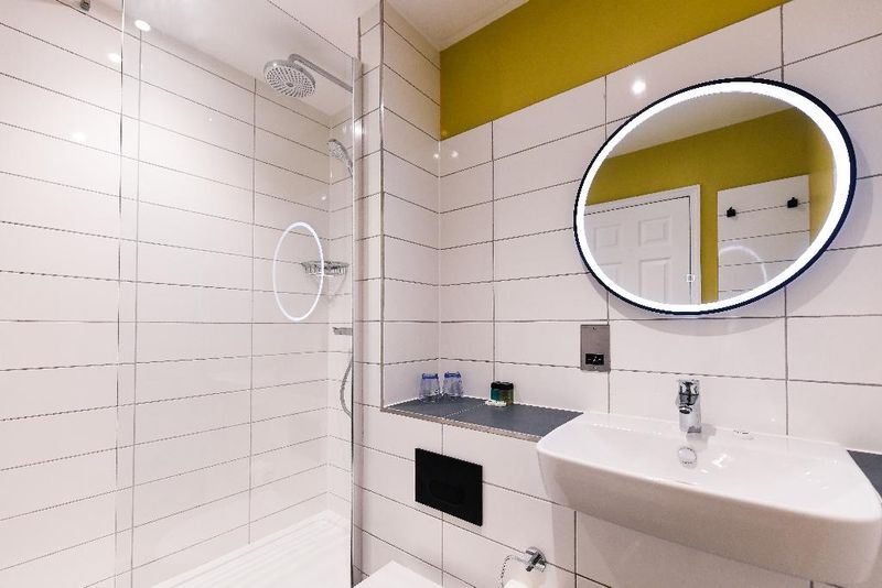 Hotel Byron, Großbritannien, London. Großes 2