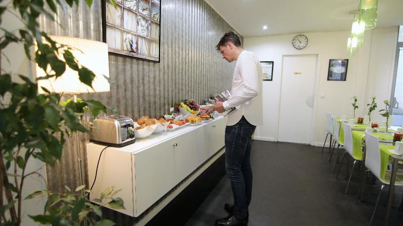 Hotel Hotel Glasgow Monceau by Patrick Hayat, Frankreich, Paris. Großes 2