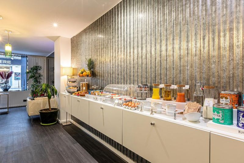 Hotel Hotel Glasgow Monceau by Patrick Hayat, Frankreich, Paris. Großes 42