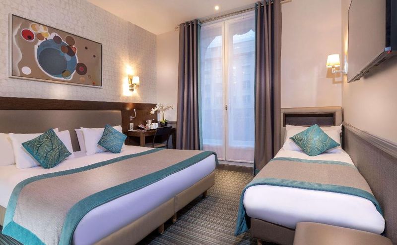 Hotel Elysees Ceramic, Frankreich, Paris. Großes 1