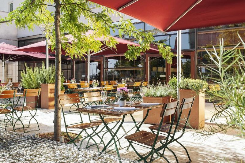 Hotel NH Vienna Airport Conference Center, Österreich, Wien. Großes 72