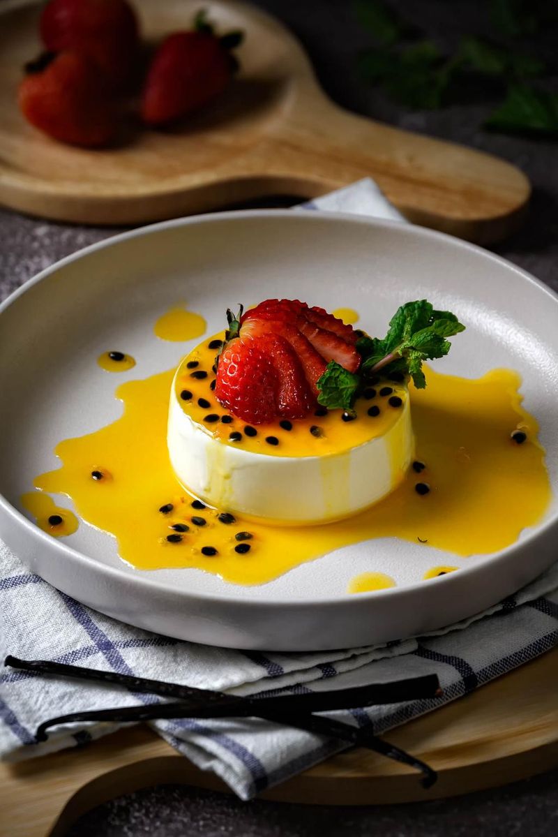 Hotel Amora Beach Resort Phuket, Thailand, Insel Phuket. Großes 1