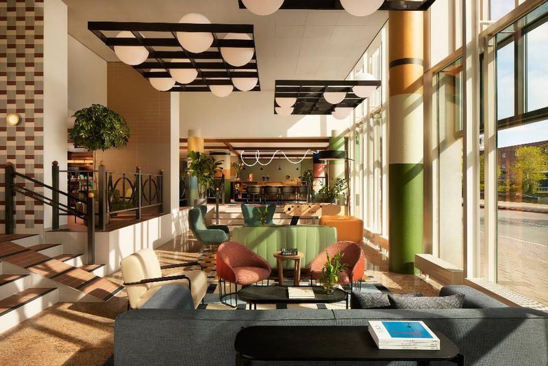 Hotel Avani Museum Quarter Amsterdam Hotel-previously NH, Niederlande, Amsterdam. Großes 1