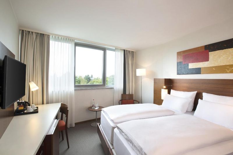 Hotel NH Frankfurt Niederrad, Deutschland, Frankfurt am Main. Großes 2