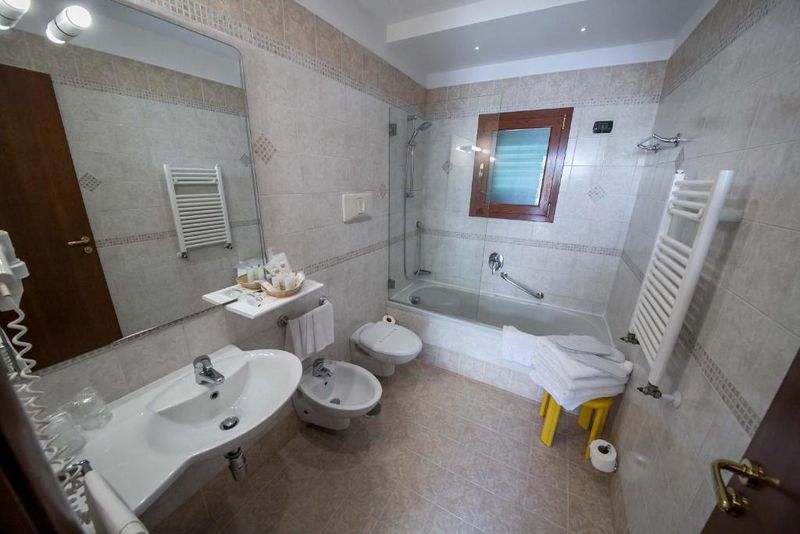 Hotel Montespina Park Hotel, Italien, Neapel. Großes 1