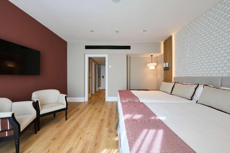 Hotel Catalonia Ramblas, Spanien, Barcelona. Großes 2