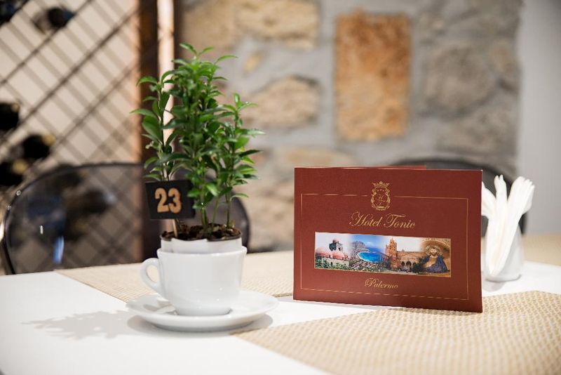 Hotel Tonic, Italien, Palermo. Großes 2