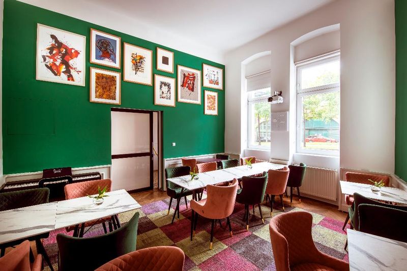 Hotel Donauwalzer, Österreich, Wien. Großes 15