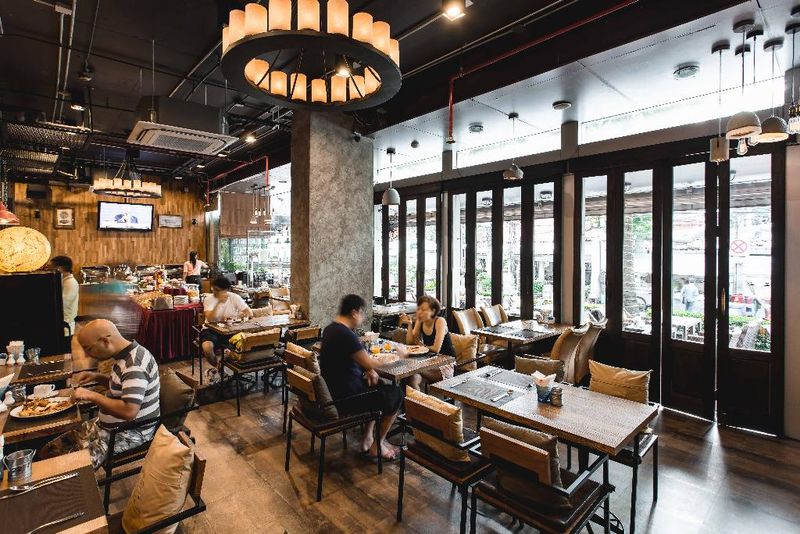 Hotel Adelphi Suites Bangkok, Thailand, Bangkok. Großes 2