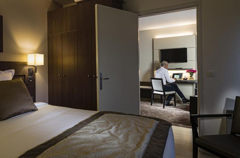 Hotel Residhome Courbevoie La Defense, Frankreich, Courbevoie. Großes 1