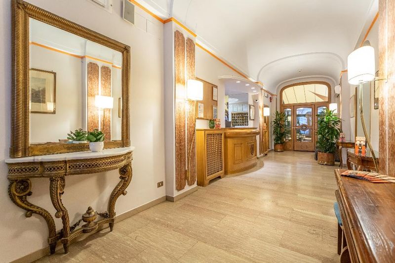 Hotel Medici, Italien, Rom. Großes 18