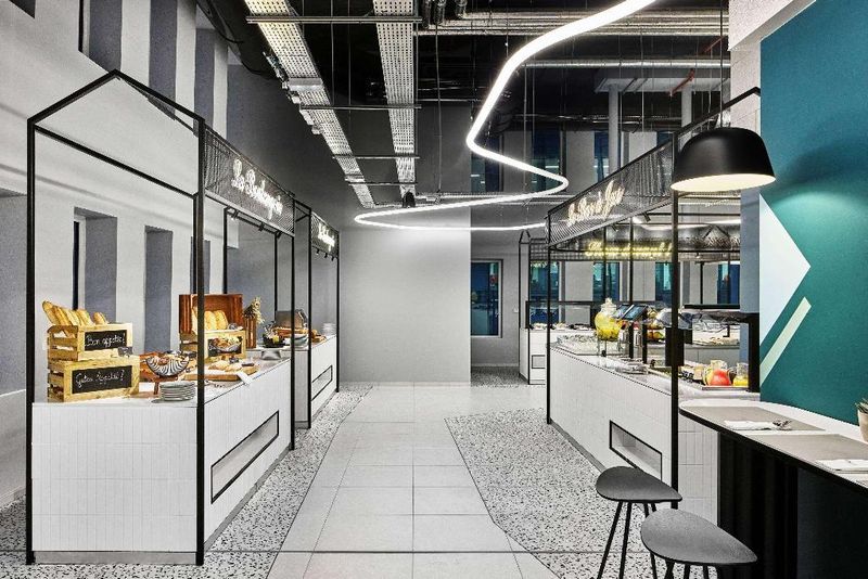 Hotel H4 Wyndham Paris Pleyel, Frankreich, Saint-Denis. Großes 88