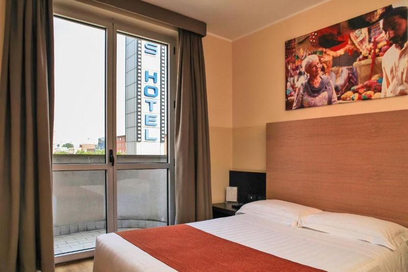 Hotel B&B hotel MIlano Cologno Studios, Italien, Cologno Monzese. Großes 1