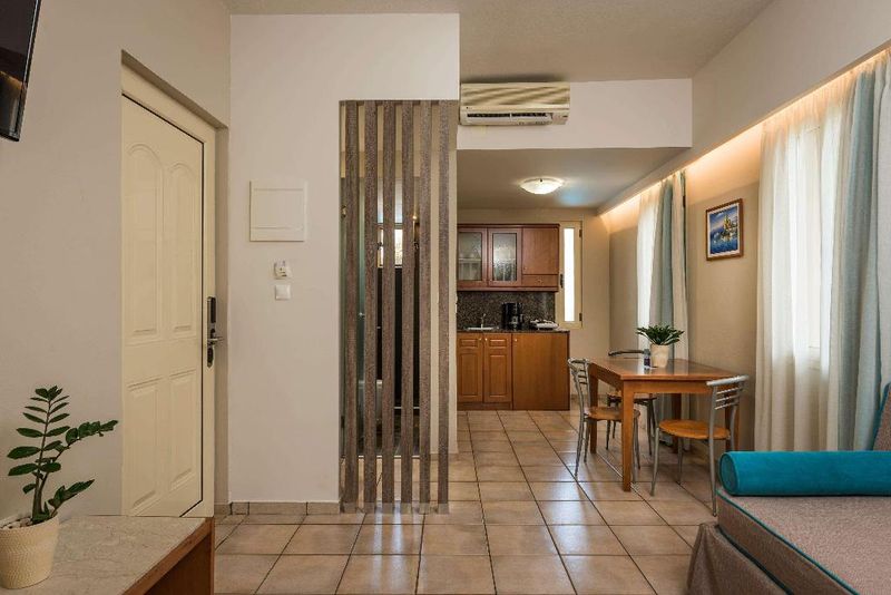 Hotel Elotis Suites, Griechenland, Agia Marina (Kreta). Großes 40