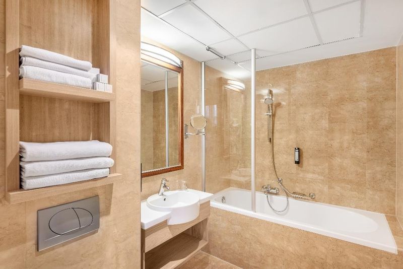 Hotel Hotel Bristol Budapest, Ungarn, Budapest. Großes 1