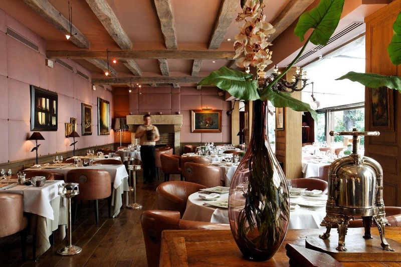 Hotel Cazaudehore, Frankreich, Saint-Germain-en-Laye. Großes 32