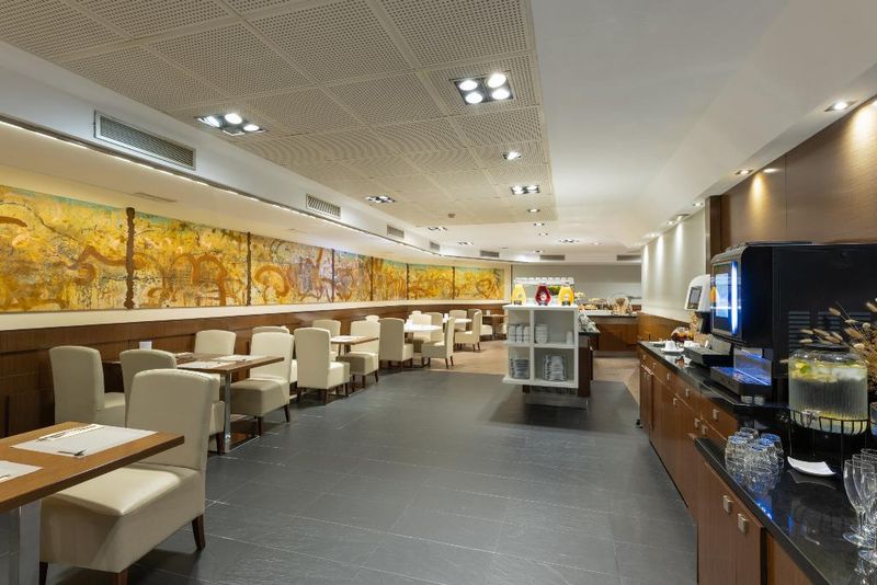 Hotel Barcelona Hotel Colonial, Spanien, Barcelona. Großes 46