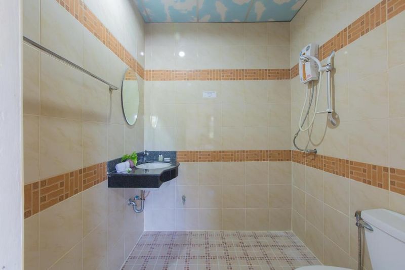 Hotel Patong Rai Rom Yen Resort SHA by ZUZU, Thailand, Patong. Großes 1