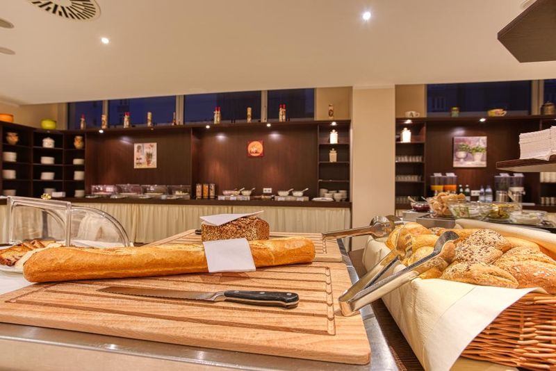 Hotel TITANIC Comfort Kurfurstendamm, Deutschland, Berlin. Großes 24