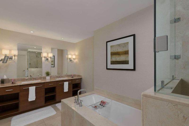 Hotel The Bristol Panama, a Registry Collection Hotel, Panama, Panama City. Großes 122