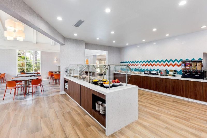 Hotel Clementine Hotel & Suites Anaheim, USA, Anaheim. Großes 2