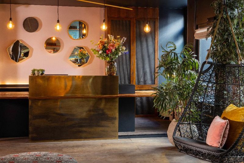 Hotel Maxim Folies, Frankreich, Paris. Großes 9