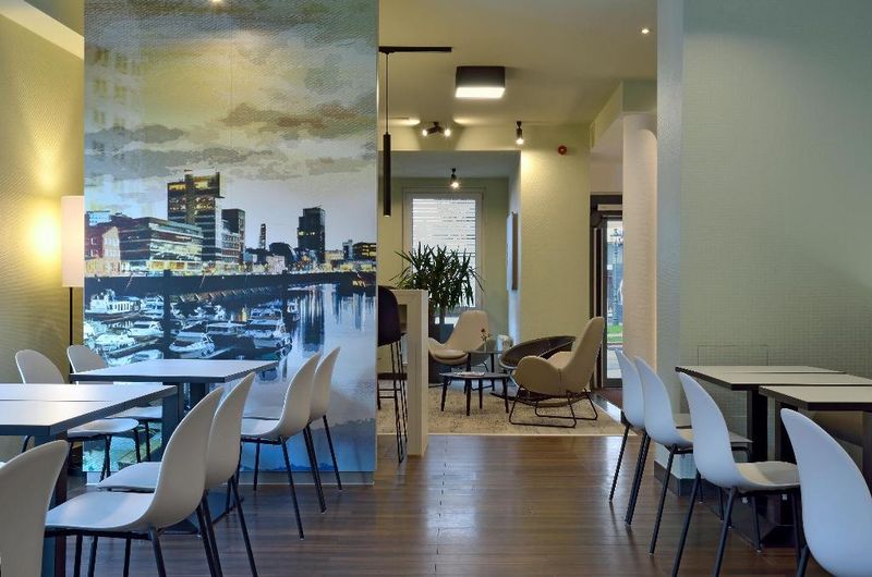 Hotel B&B HOTEL Düsseldorf City-Süd, Deutschland, Düsseldorf. Großes 42