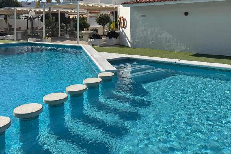 Hotel CASUAL BAHIA IBIZA, Spanien, Port d'es Torrent. Großes 90
