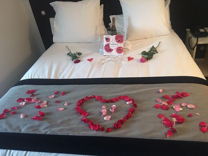 Hotel L'Amandier, Frankreich, Paris. Großes 2