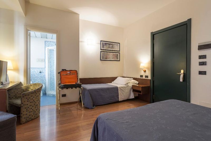 Hotel Montreal, Italien, Ragusa. Großes 1