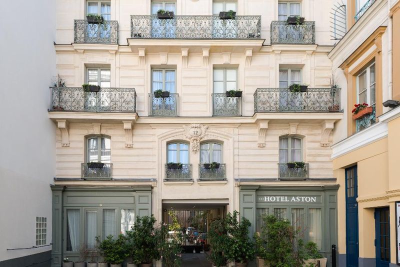 Hotel Aston, Frankreich, Paris. Großes 10