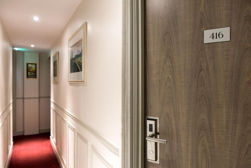 Hotel Aston, Frankreich, Paris. Großes 2