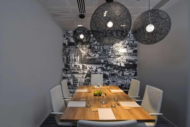 Hotel Melia Paris la Défense, Frankreich, Courbevoie. Großes 174