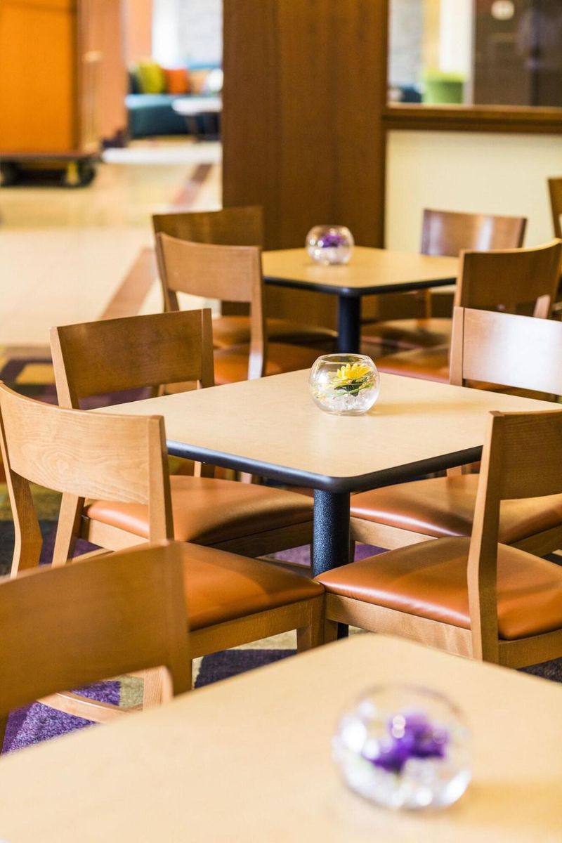 Hotel Fairfield Inn & Suites by Marriott Toronto Airport, Kanada, Mississauga. Großes 2