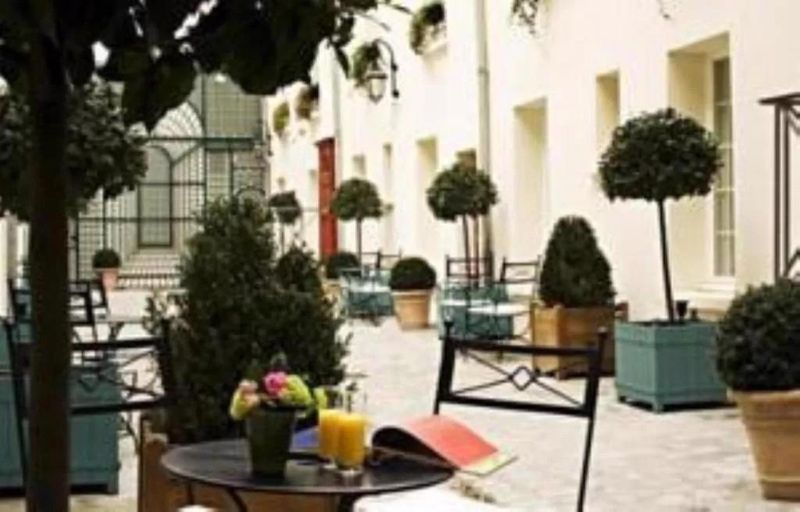 Hotel Unic Renoir Saint Germain, Frankreich, Paris. Großes 24